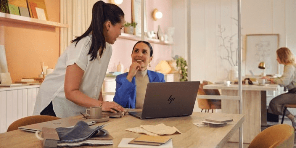 HP OmniBook Ultra Flip: AI Laptop for Professionals